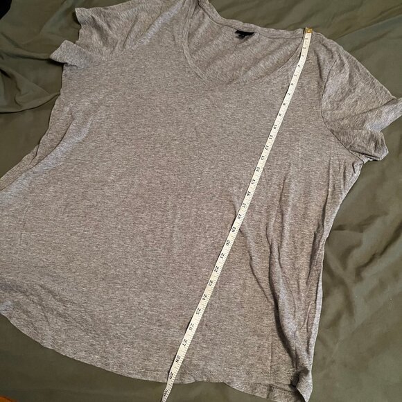 Torrid Size 3 Grey Girlfriend Heritage Slub V-Neck Tee - Picture 8 of 8